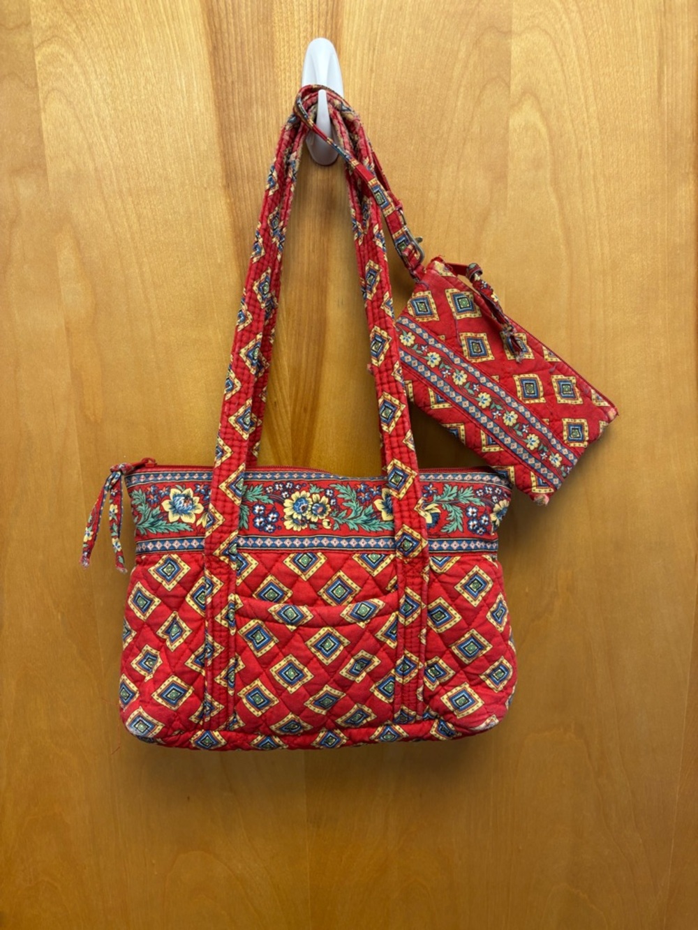 Vera Bradley 2 pc  Red Quilted bag with Floral & Geometric Print and Wristlet